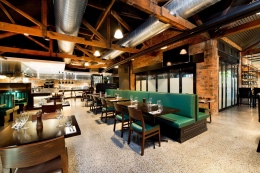 2017 burnt ends kitchen  bar 008